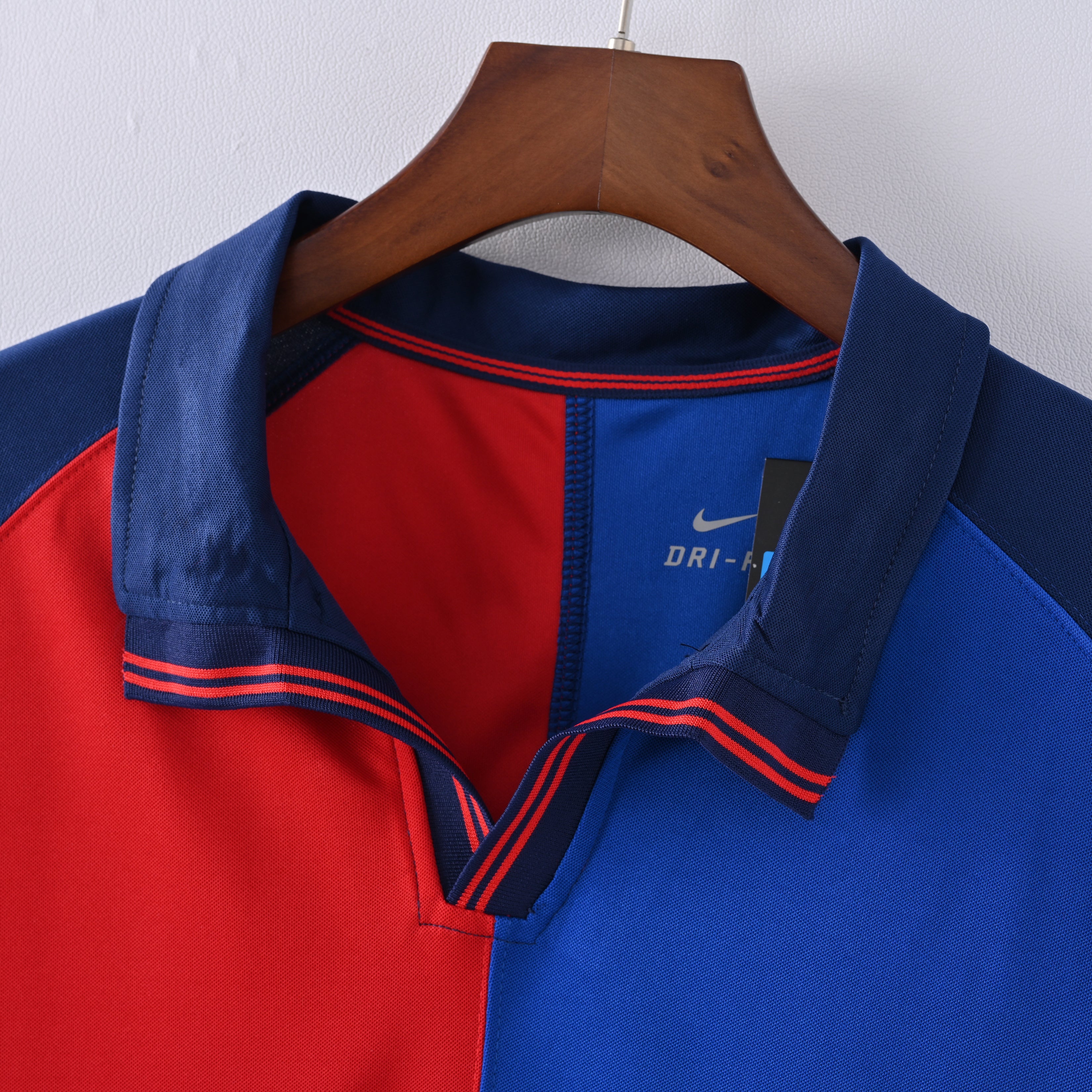 FCB (home) 1999/00