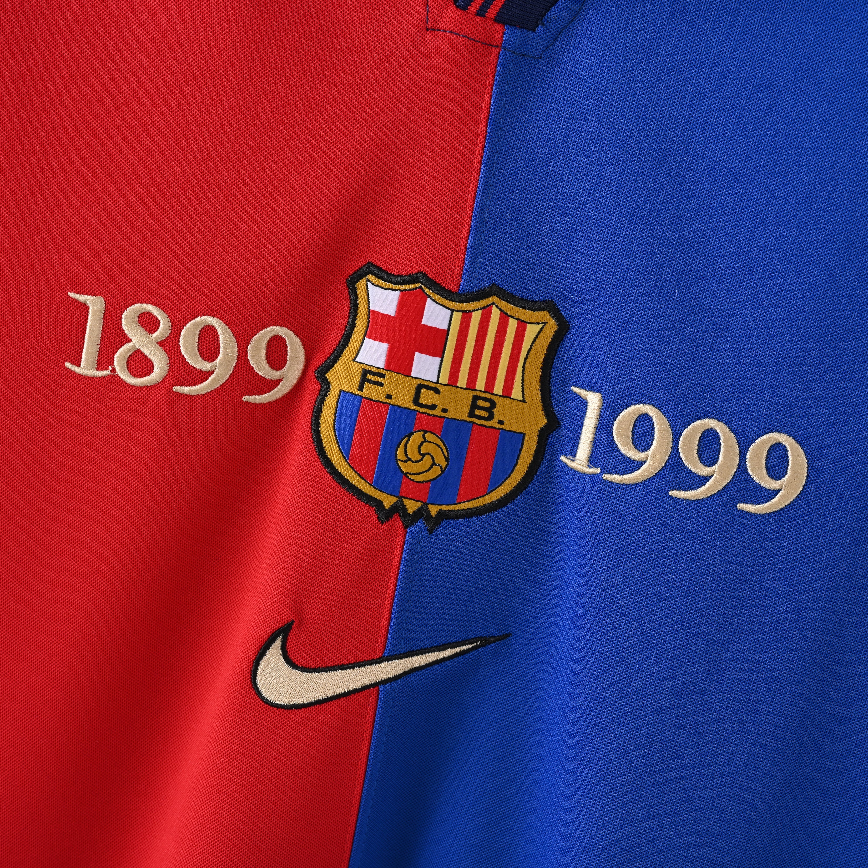 FCB (home) 1999/00