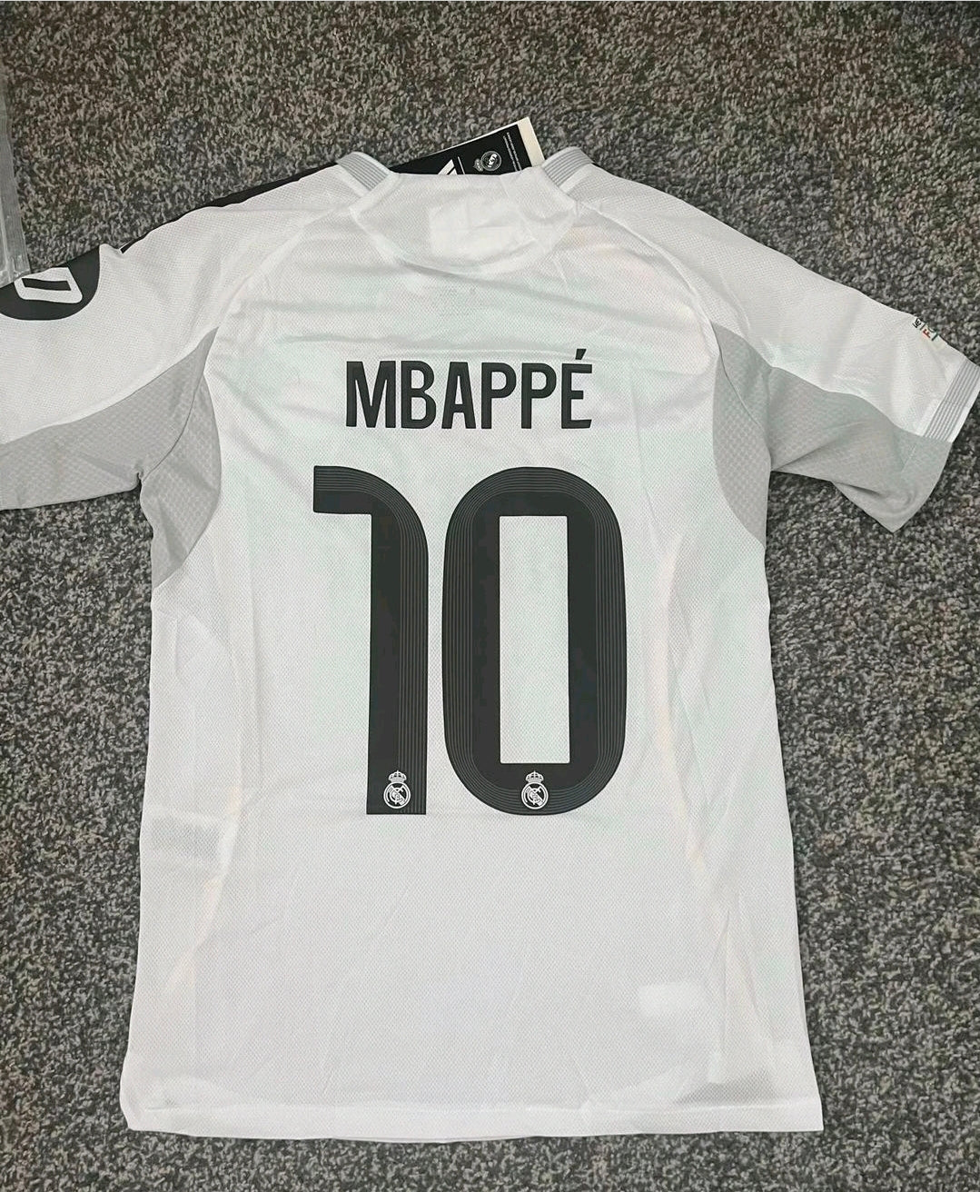 Real Madrid home 25/26 Mbappe 10 + patch UCL